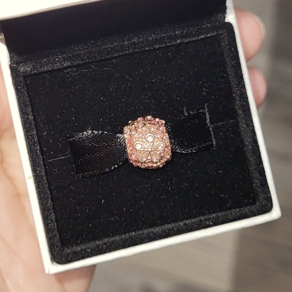 BUNDLE & SAVE • #114 • BN Charm • Pink Flower Charm